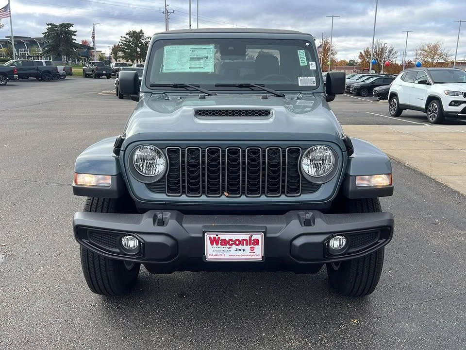2025 Jeep JT Gladiator - Image 2 of 18
