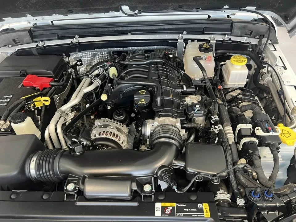 2025 Jeep JT Gladiator - Image 14 of 19