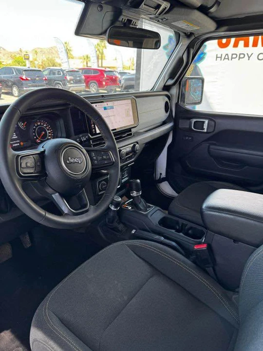 2025 Jeep JT Gladiator - Image 4 of 9