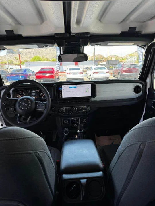 2025 Jeep JT Gladiator - Image 5 of 9