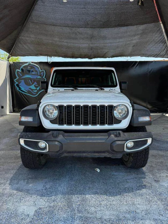 2025 Jeep JT Gladiator - Image 2 of 9