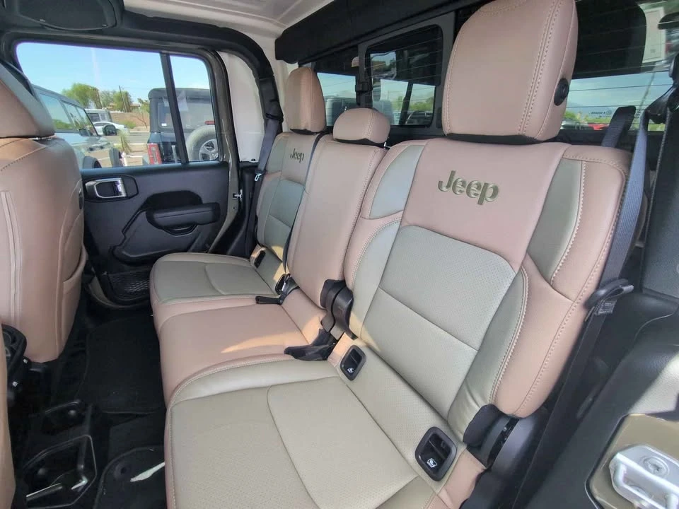 2025 Jeep JT Gladiator - Image 6 of 8