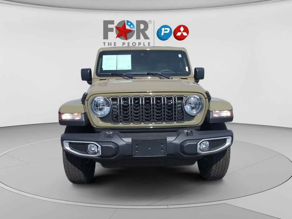 2025 Jeep JT Gladiator - Image 3 of 8
