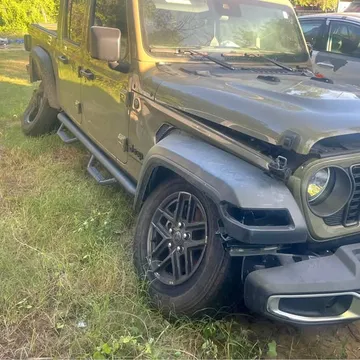 2025 Jeep Gladiator Sport S