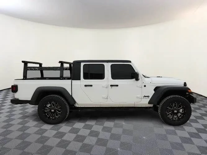 2025 Jeep JT Gladiator - Image 5 of 20