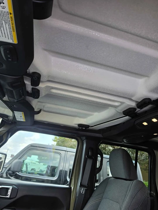 2025 Jeep JT Gladiator - Image 18 of 18