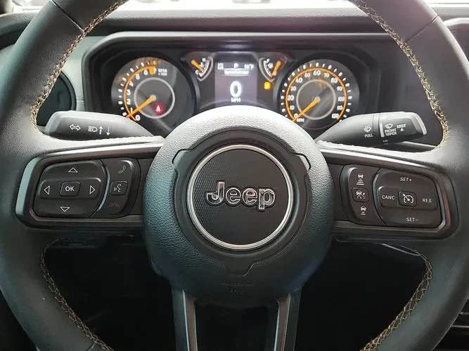 2025 Jeep JT Gladiator - Image 20 of 20