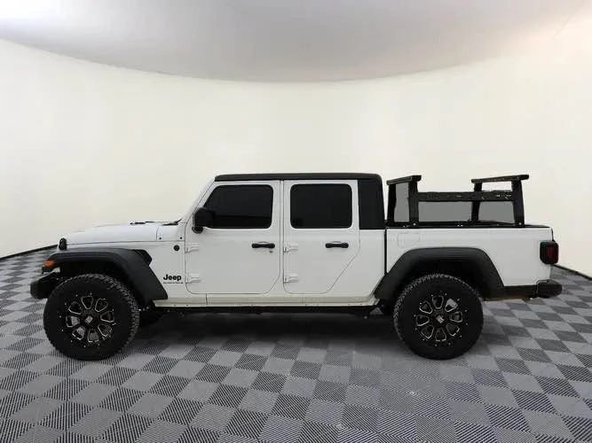 2025 Jeep JT Gladiator - Image 2 of 20