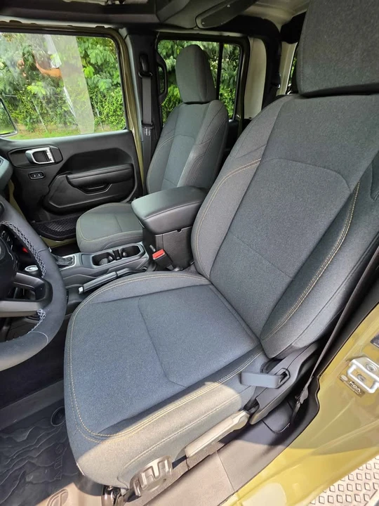 2025 Jeep JT Gladiator - Image 13 of 18