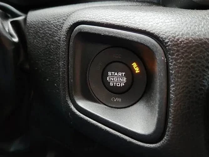 2025 Jeep JT Gladiator - Image 13 of 20