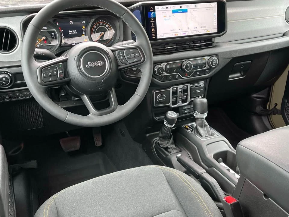 2025 Jeep JT Gladiator - Image 9 of 14