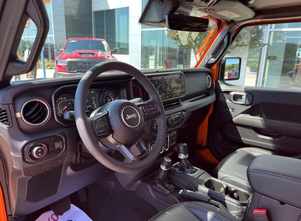 2025 Jeep JT Gladiator - Image 5 of 15