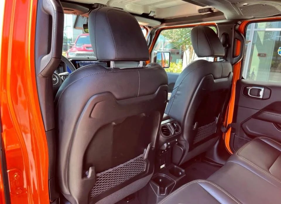 2025 Jeep JT Gladiator - Image 11 of 15