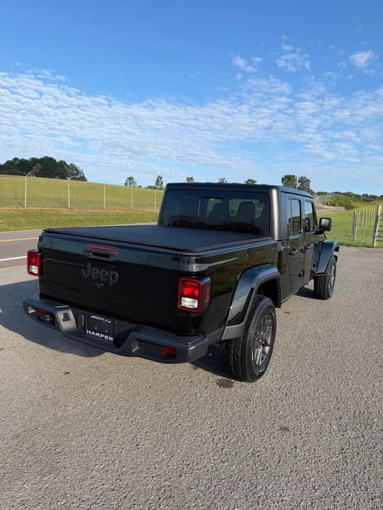 2025 Jeep JT Gladiator - Image 3 of 12
