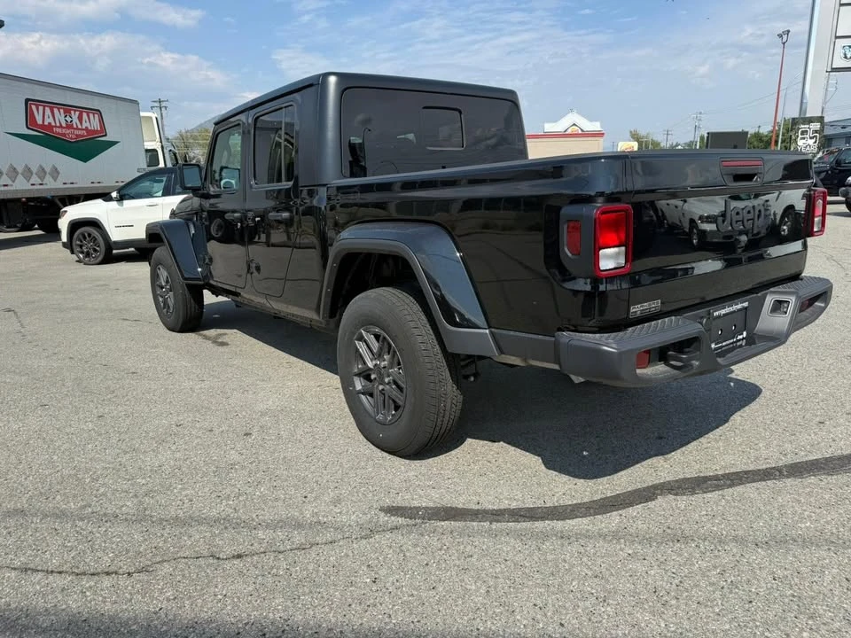 2025 Jeep JT Gladiator - Image 3 of 5