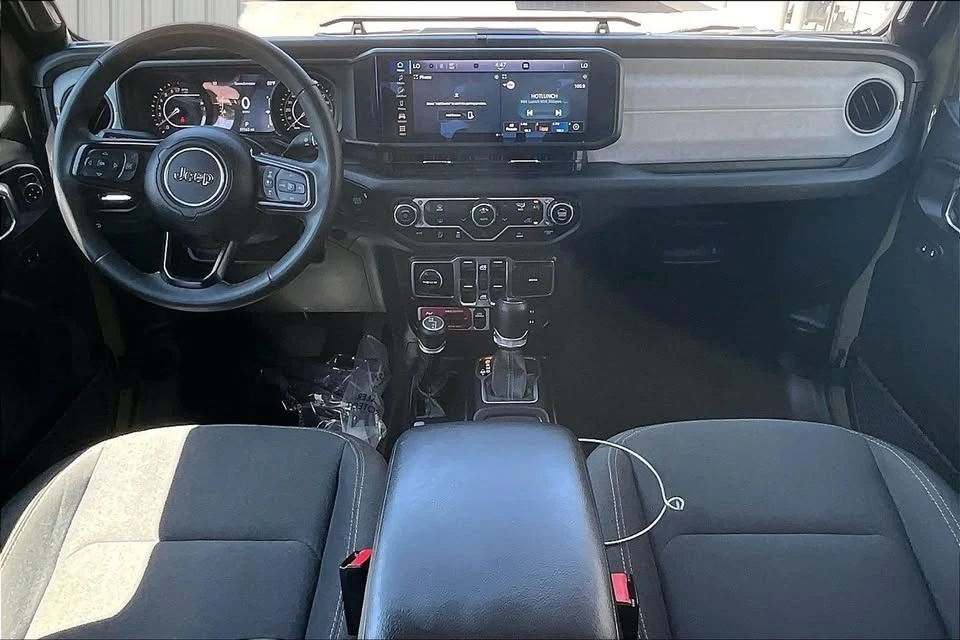 2025 Jeep JT Gladiator - Image 8 of 20