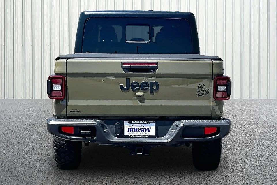 2025 Jeep JT Gladiator - Image 4 of 20