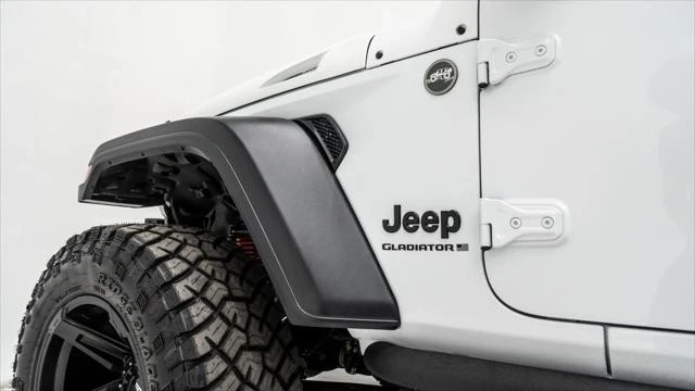 2025 Jeep JT Gladiator - Image 14 of 21