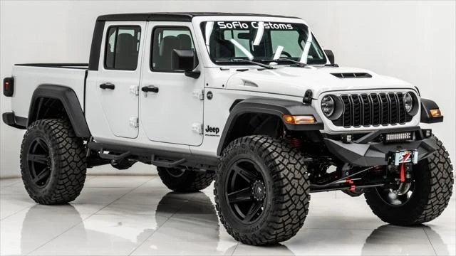 2025 Jeep JT Gladiator - Image 5 of 21
