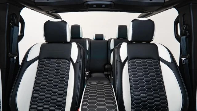 2025 Jeep JT Gladiator - Image 30 of 31