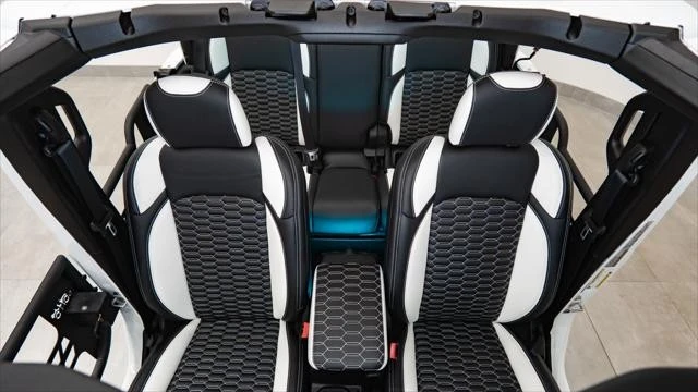 2025 Jeep JT Gladiator - Image 3 of 31