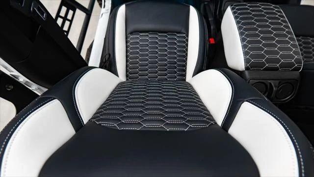 2025 Jeep JT Gladiator - Image 22 of 31