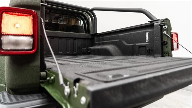 2025 Jeep JT Gladiator - Image 10 of 21