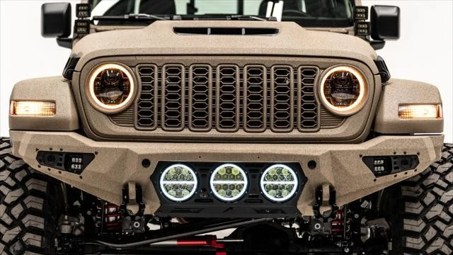 2025 Jeep JT Gladiator - Image 14 of 21
