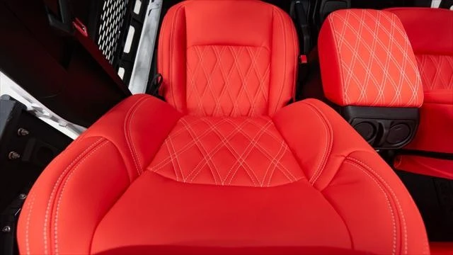 2025 Jeep JT Gladiator - Image 17 of 21