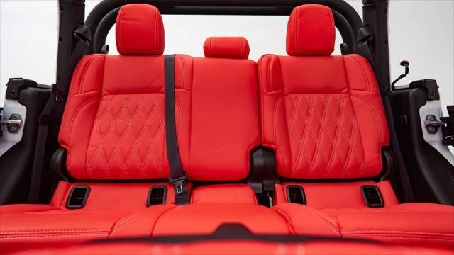 2025 Jeep JT Gladiator - Image 14 of 21