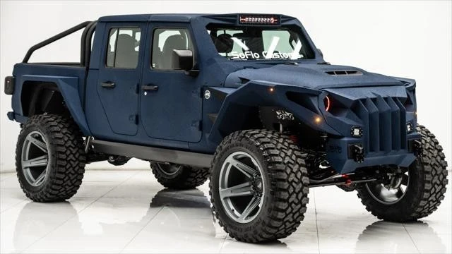 2025 Jeep JT Gladiator - Image 5 of 31