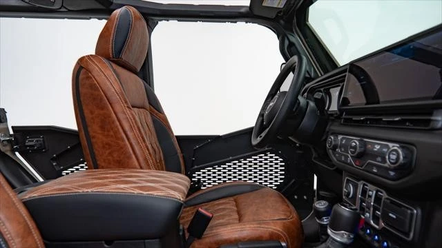 2025 Jeep JT Gladiator - Image 16 of 21