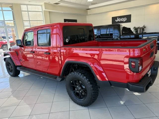 2025 Jeep JT Gladiator - Image 4 of 15