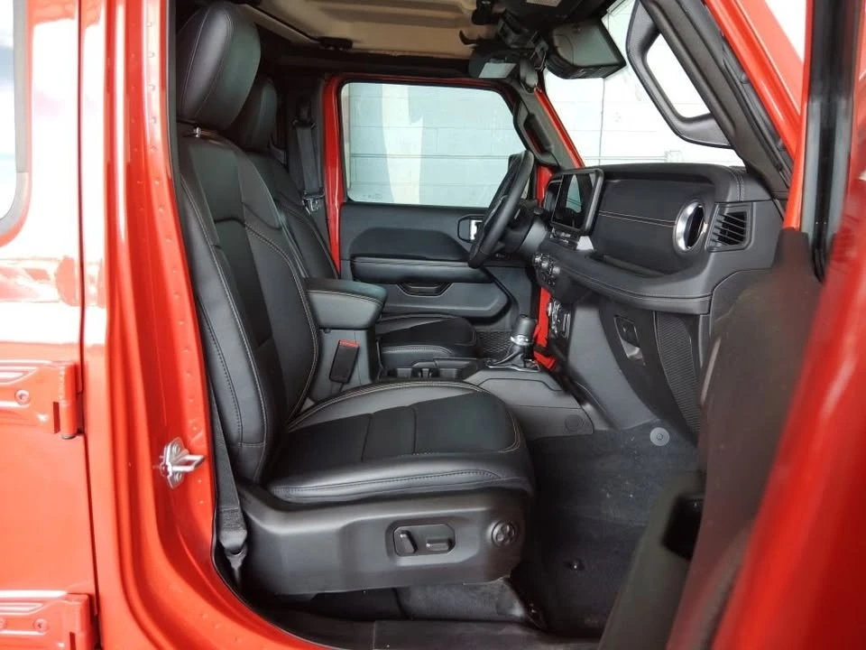 2025 Jeep JT Gladiator - Image 11 of 14