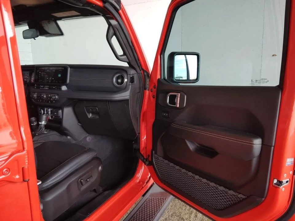 2025 Jeep JT Gladiator - Image 8 of 14