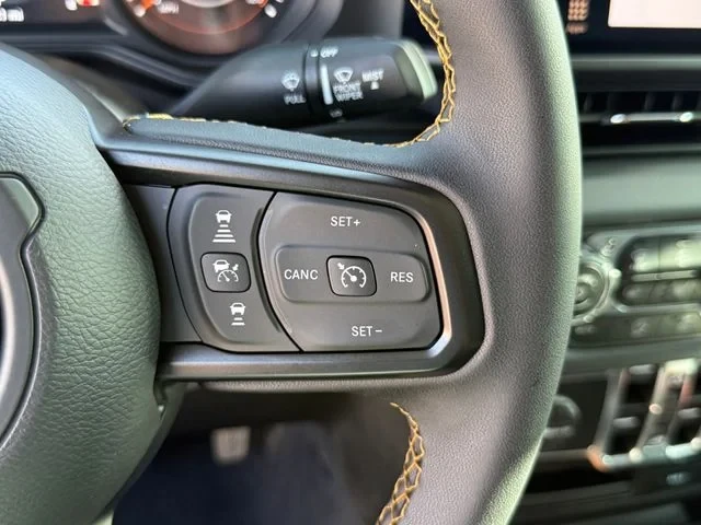 2025 Jeep JT Gladiator - Image 11 of 19