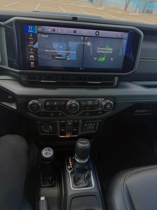 2025 Jeep JT Gladiator - Image 6 of 7