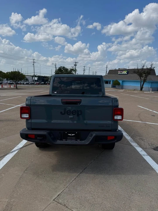 2025 Jeep JT Gladiator - Image 3 of 7