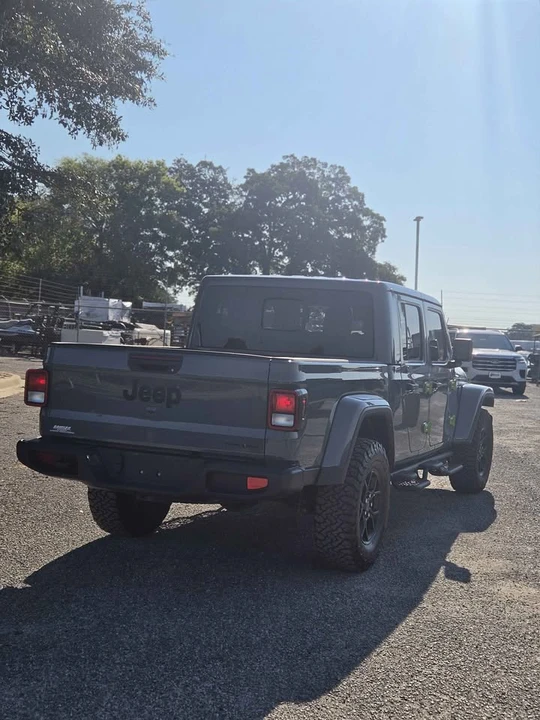2025 Jeep JT Gladiator - Image 2 of 18