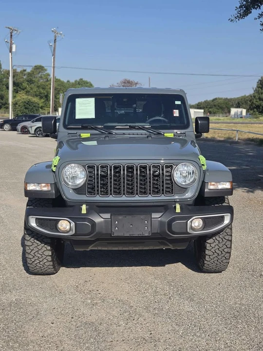 2025 Jeep JT Gladiator - Image 6 of 18