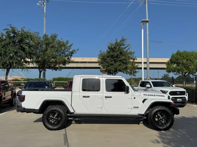 2025 Jeep JT Gladiator - Image 5 of 20