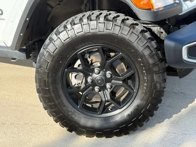 2025 Jeep JT Gladiator - Image 2 of 20