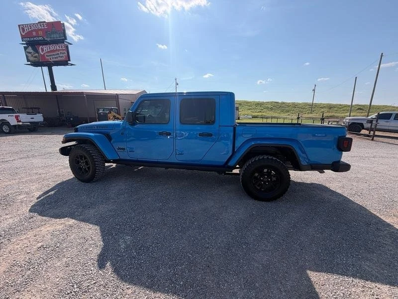 2025 Jeep JT Gladiator - Image 15 of 20