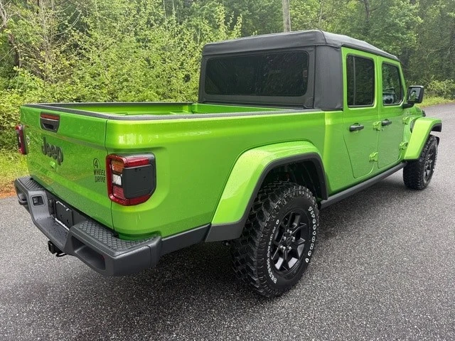2025 Jeep JT Gladiator - Image 7 of 21