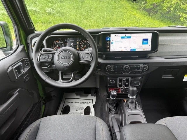 2025 Jeep JT Gladiator - Image 12 of 21