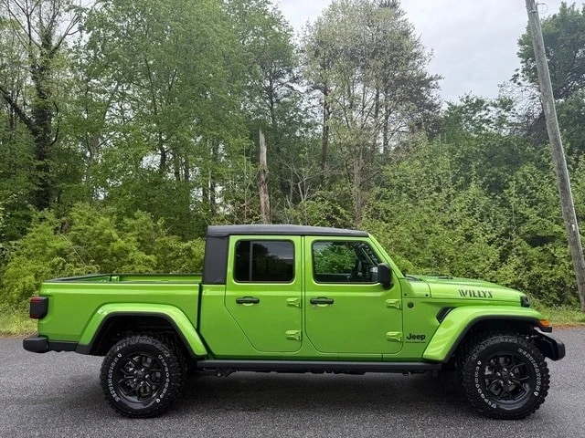 2025 Jeep JT Gladiator - Image 6 of 21