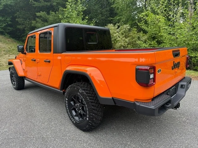 2025 Jeep JT Gladiator - Image 10 of 21
