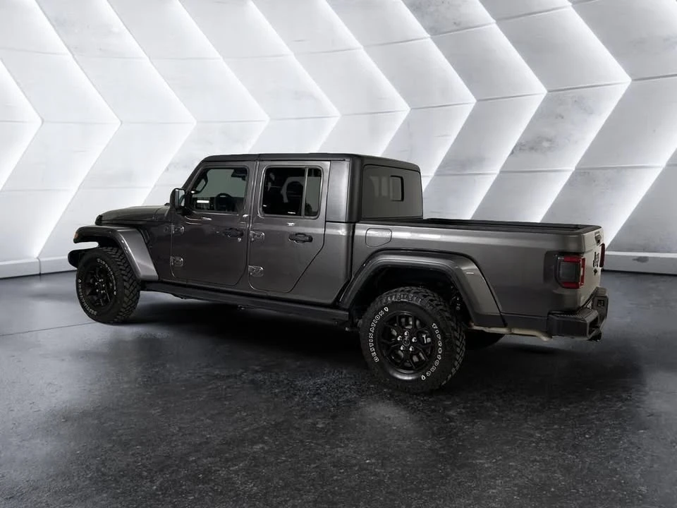 2025 Jeep JT Gladiator - Image 4 of 15