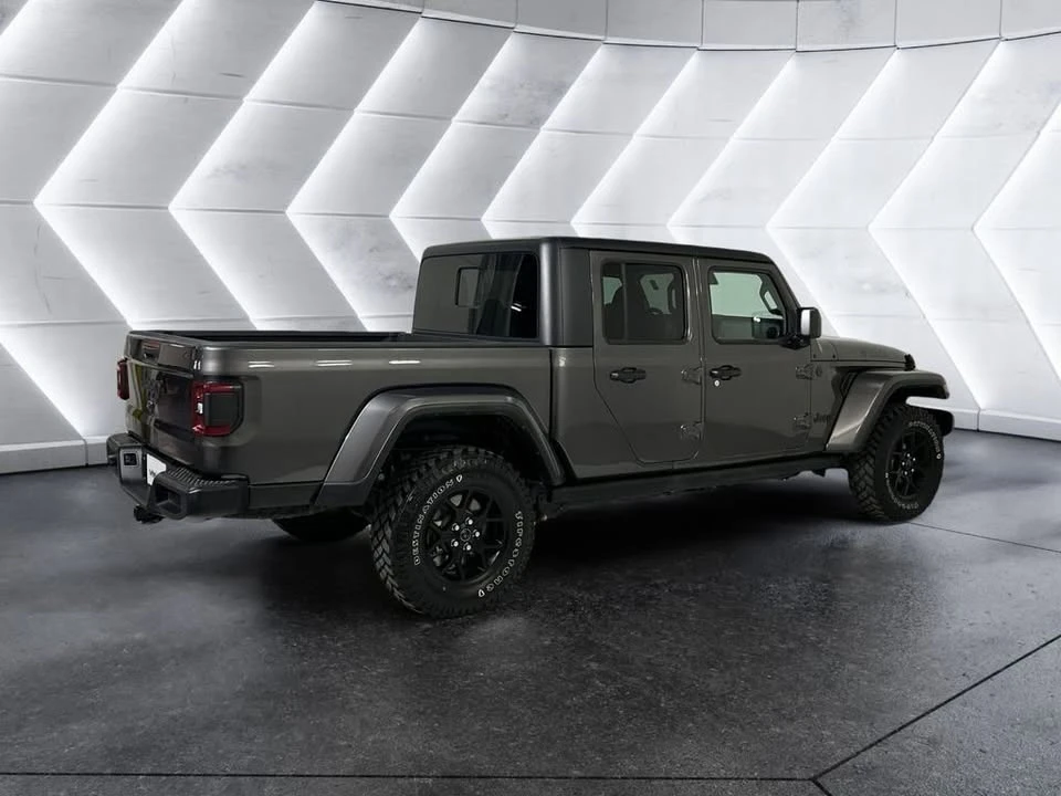 2025 Jeep JT Gladiator - Image 5 of 15
