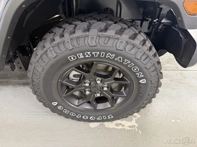 2025 Jeep JT Gladiator - Image 4 of 12